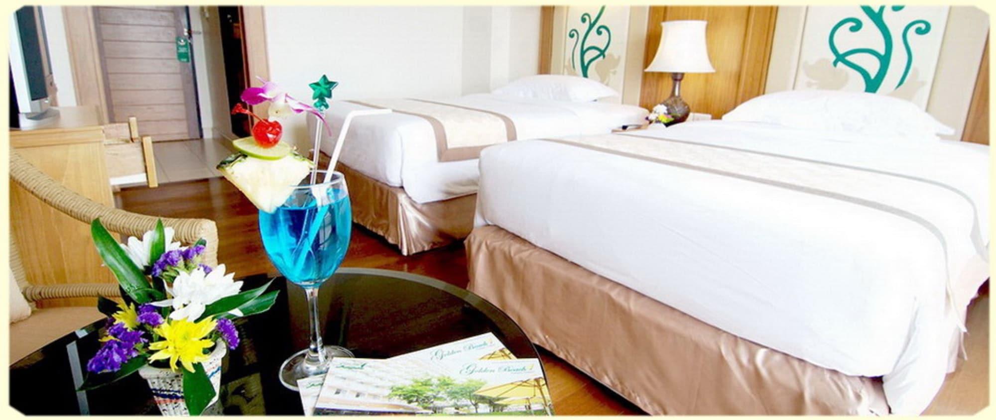 Golden Beach Hotel Pattaya Exterior photo