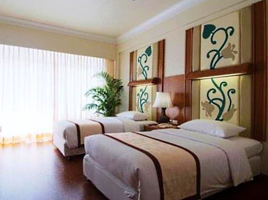 Golden Beach Hotel Pattaya Exterior photo