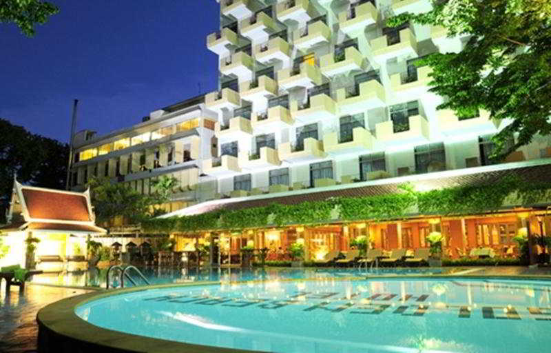 Golden Beach Hotel Pattaya Exterior photo
