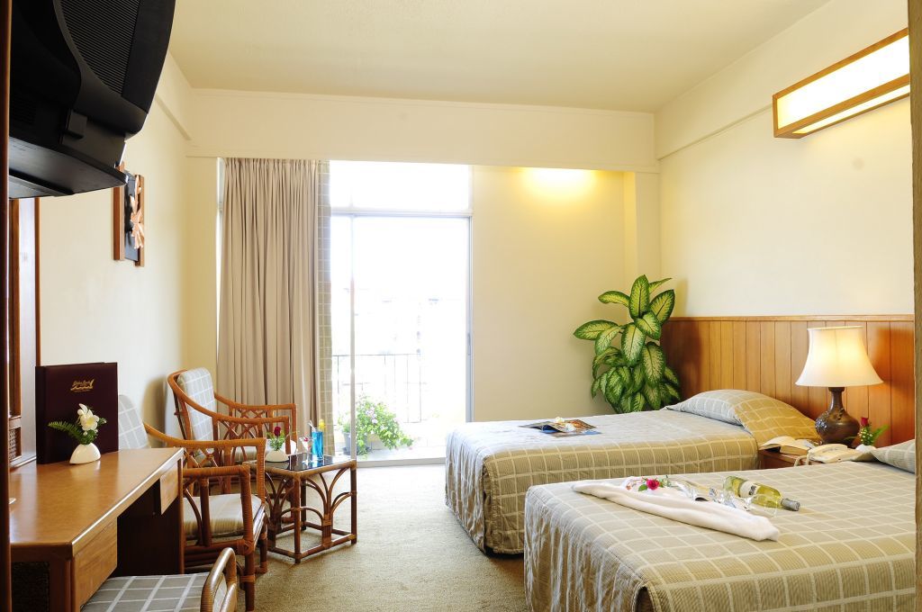 Golden Beach Hotel Pattaya Exterior photo