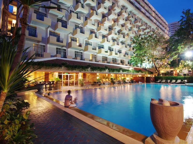 Golden Beach Hotel Pattaya Exterior photo